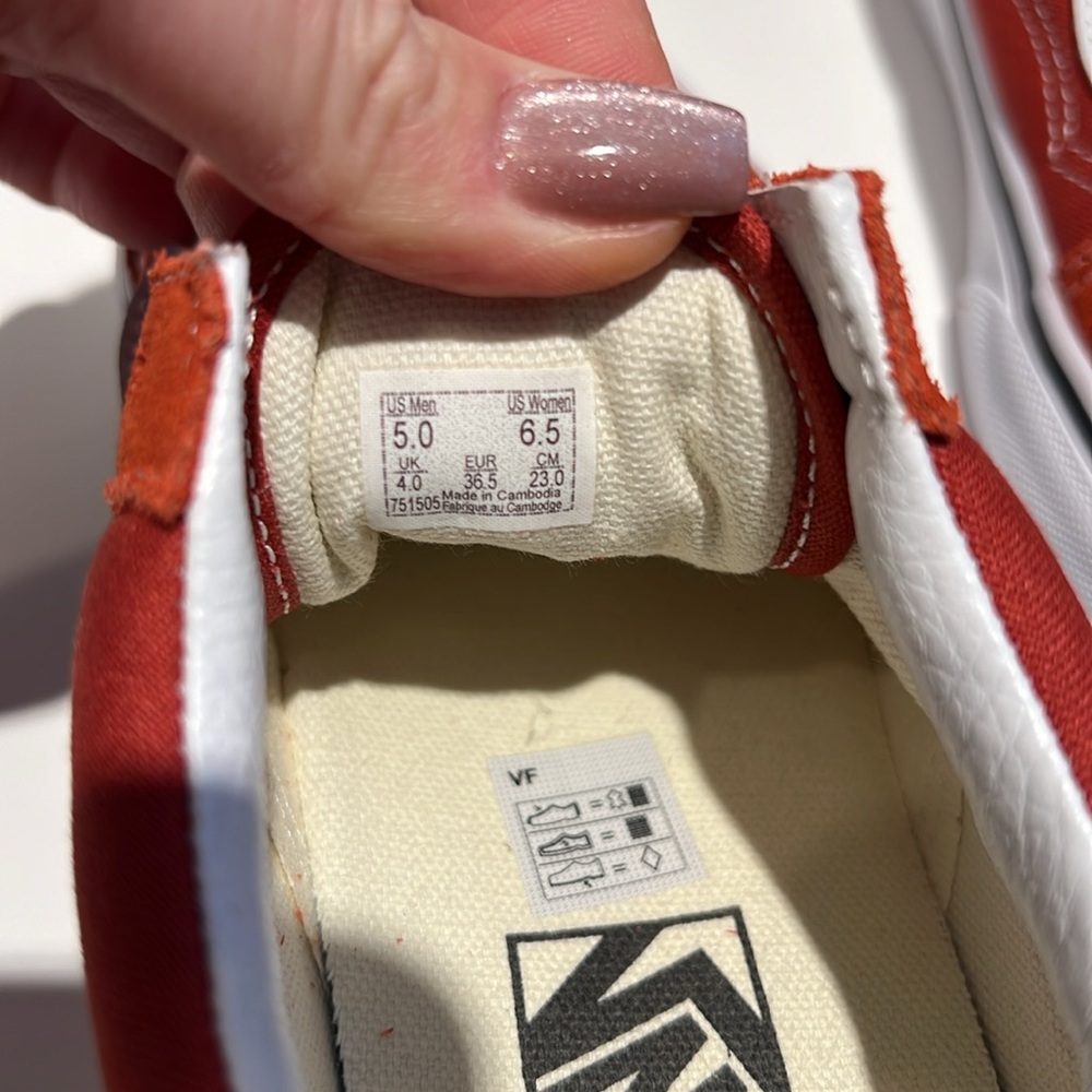 🔥Red/Orange Vans Old Skool Sneakers! - Picture 4 of 5